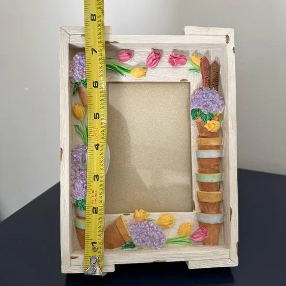 Floral Garden Picture Frame - Picture 7 of 8